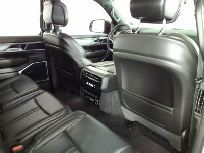2025 Jeep Wagoneer BASE