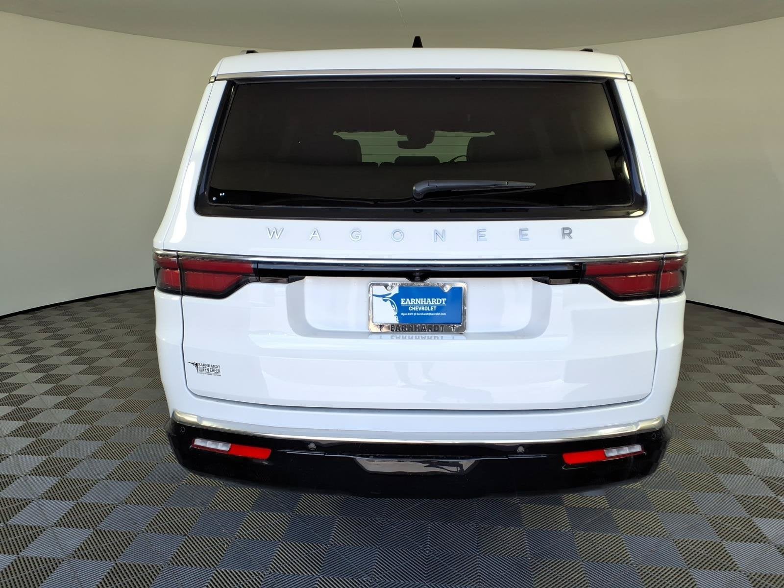 2025 Jeep Wagoneer BASE