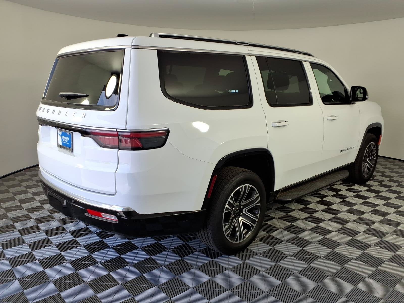 2025 Jeep Wagoneer BASE