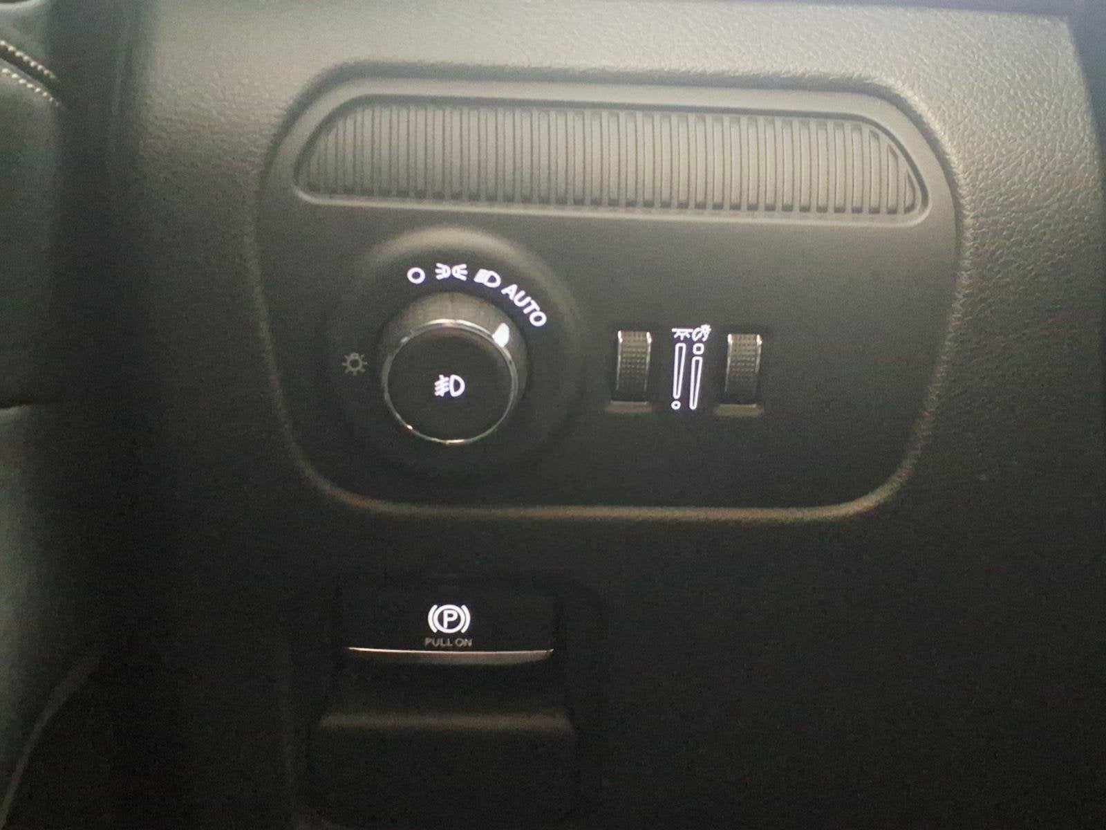 2025 Jeep Wagoneer Series II Carbide