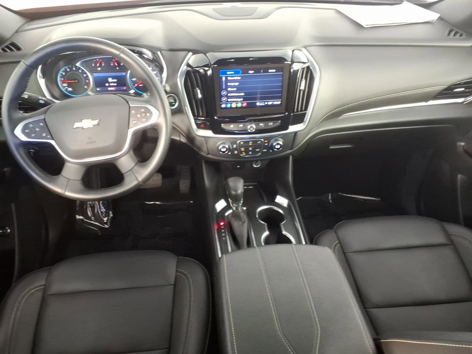 2022 Chevrolet Traverse LT Leather