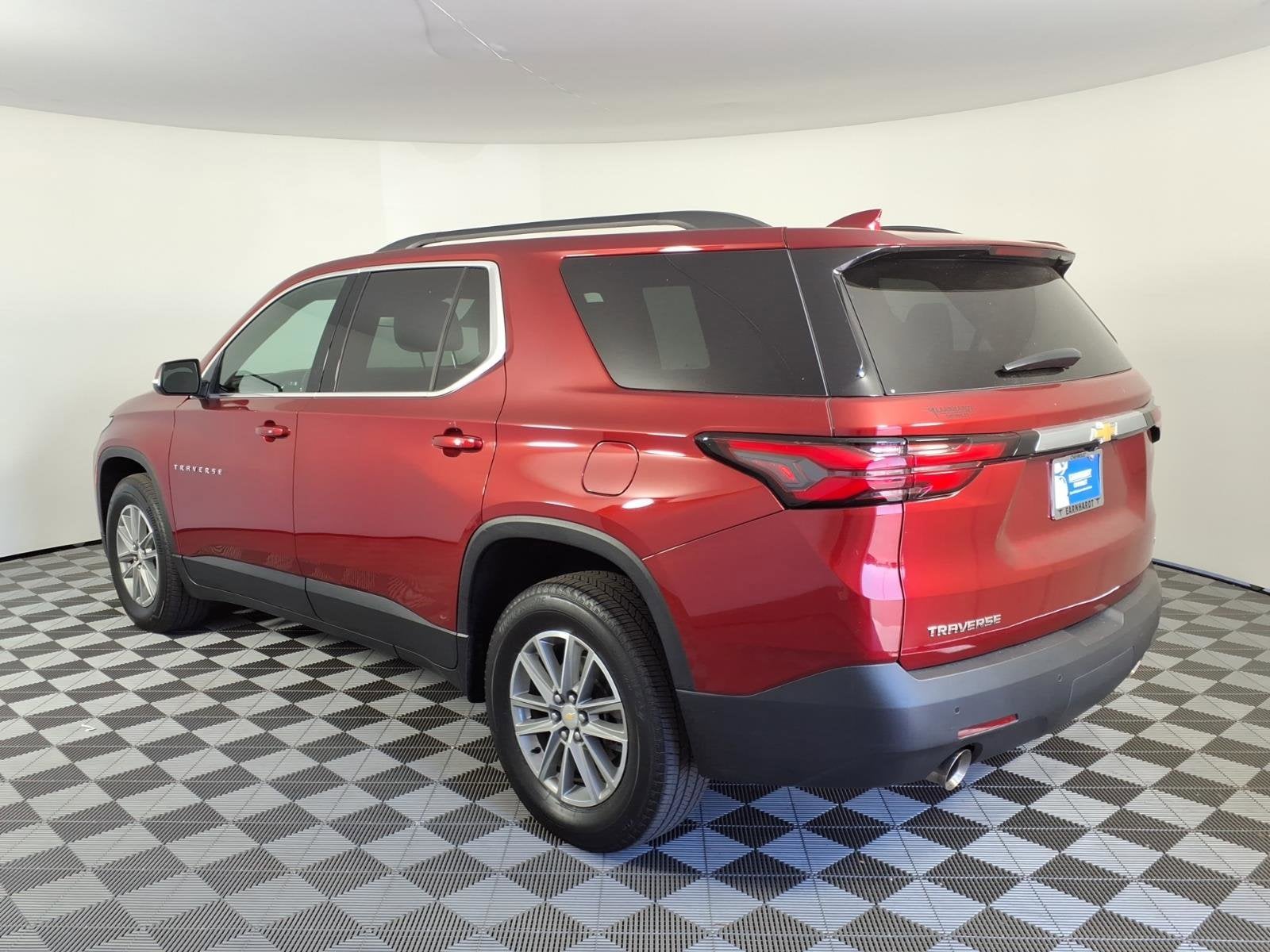 2022 Chevrolet Traverse LT Leather