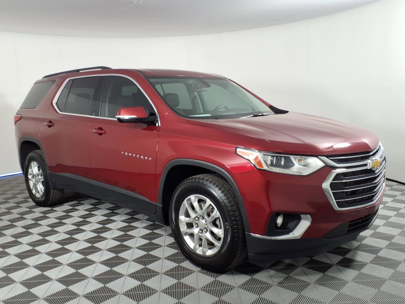 Used 2020 Chevrolet Traverse 3LT with VIN 1GNERHKW9LJ170522 for sale in Queen Creek, AZ