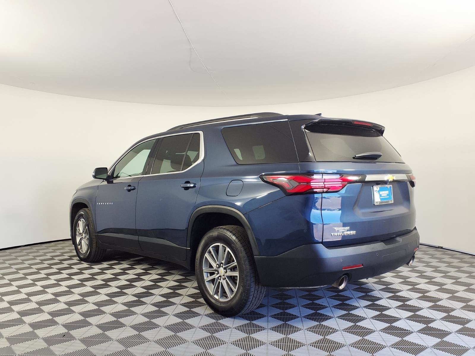 2022 Chevrolet Traverse LT Leather