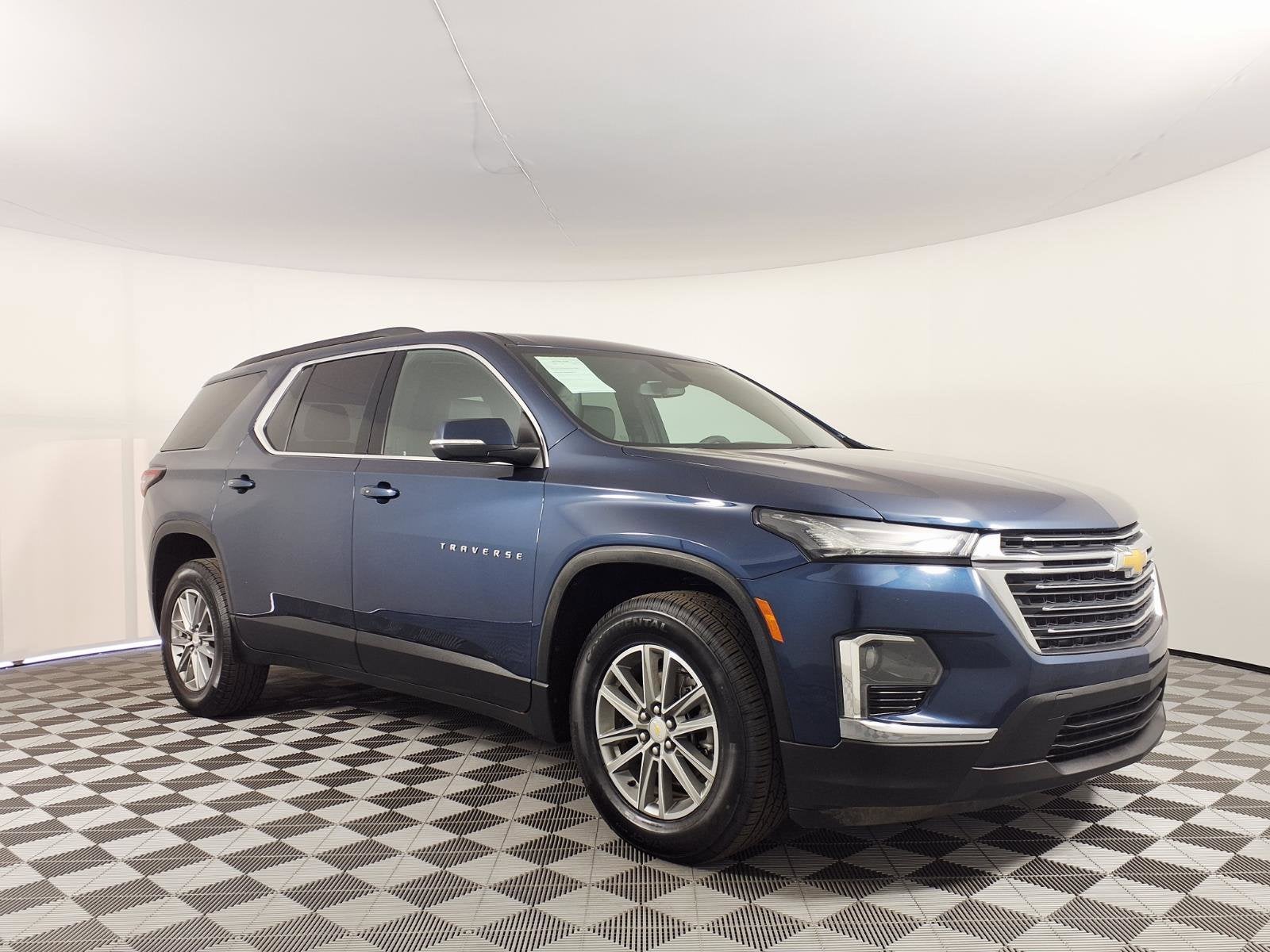 2022 Chevrolet Traverse LT Leather