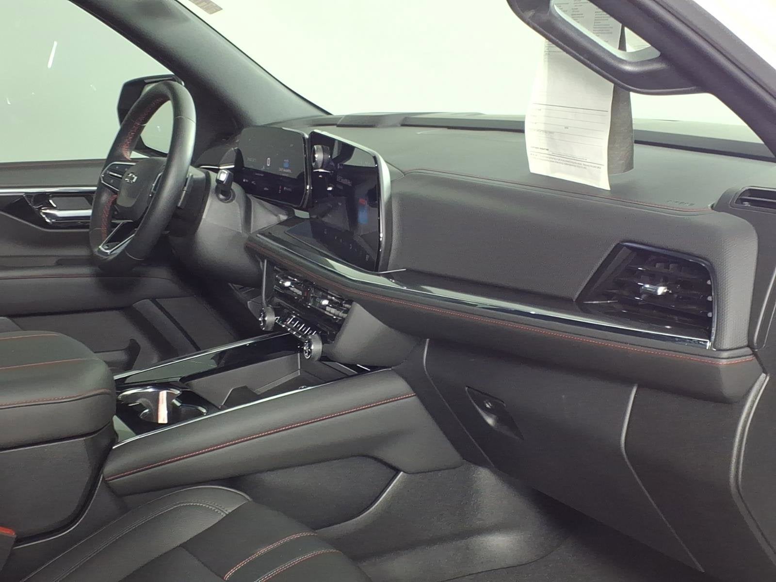 2025 Chevrolet Suburban RST