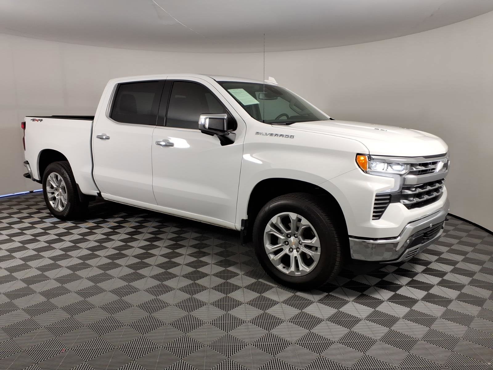 2025 Chevrolet Silverado 1500 LTZ