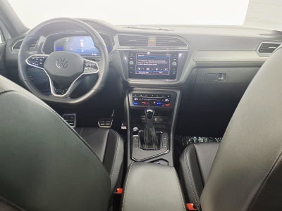 2023 Volkswagen Tiguan SE R-Line Black