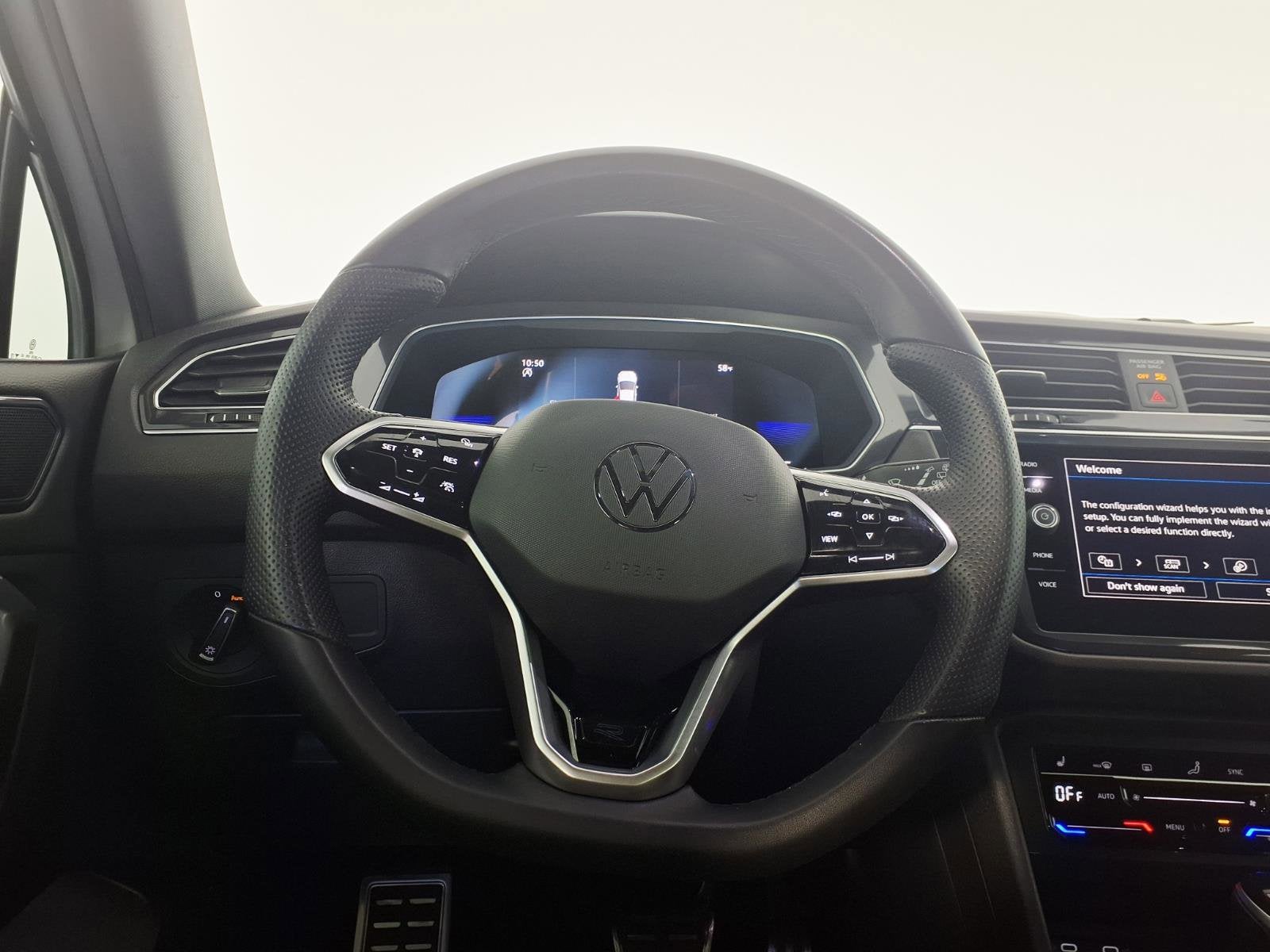 2023 Volkswagen Tiguan SE R-Line Black