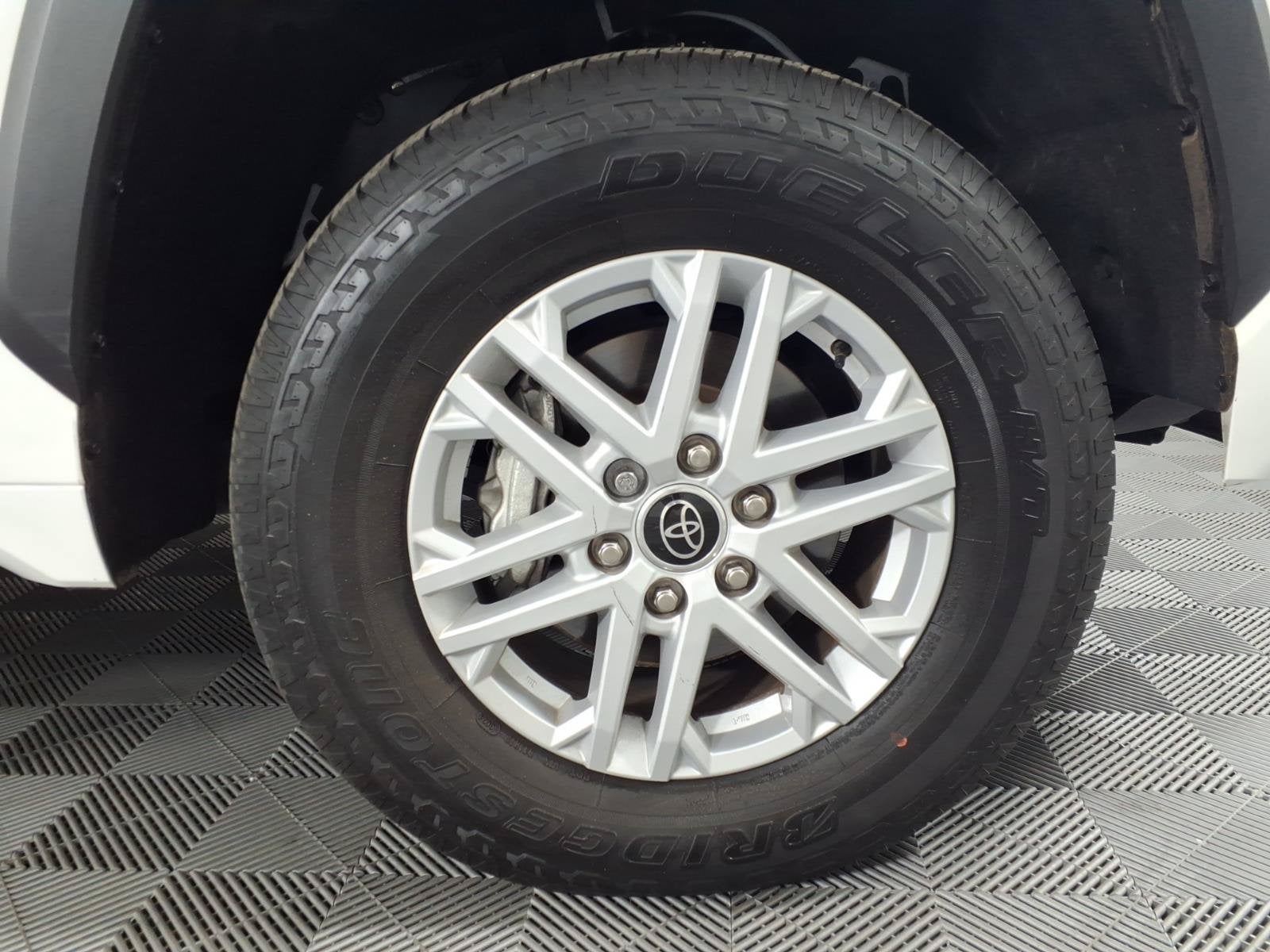 2024 Toyota Tundra 4WD SR5