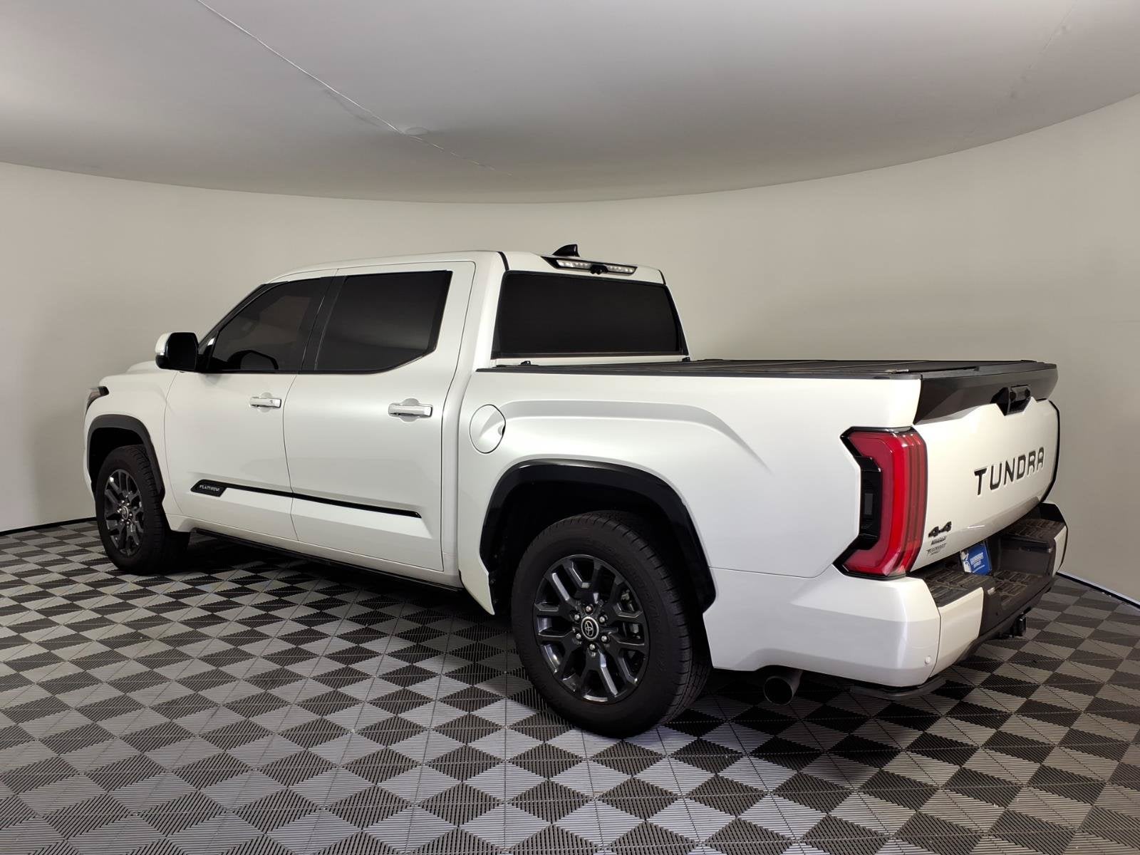 2022 Toyota Tundra 4WD Platinum