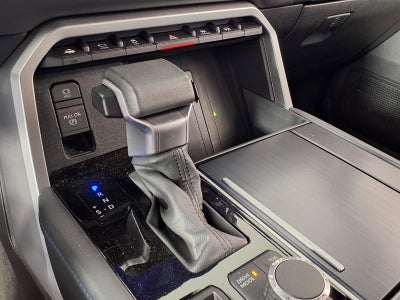 2022 Toyota Tundra 4WD Platinum