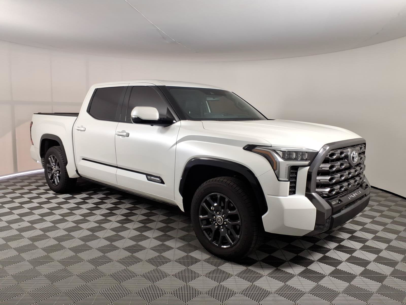 2022 Toyota Tundra 4WD Platinum