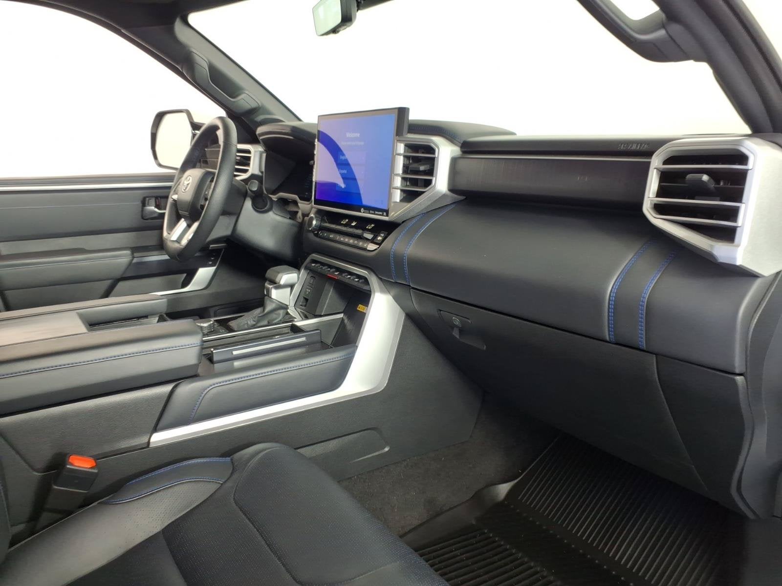 2022 Toyota Tundra 4WD Platinum