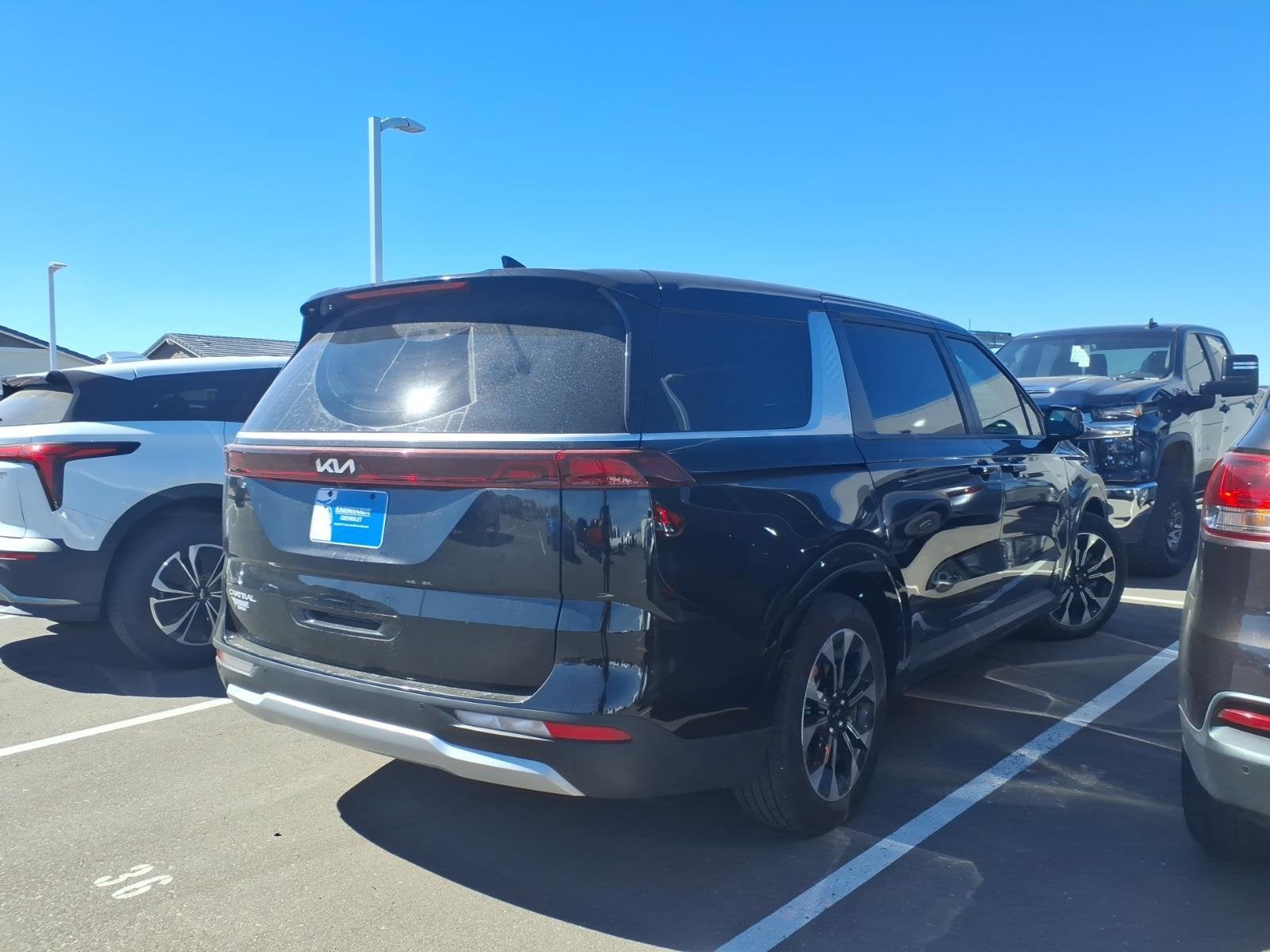 2024 Kia Carnival EX